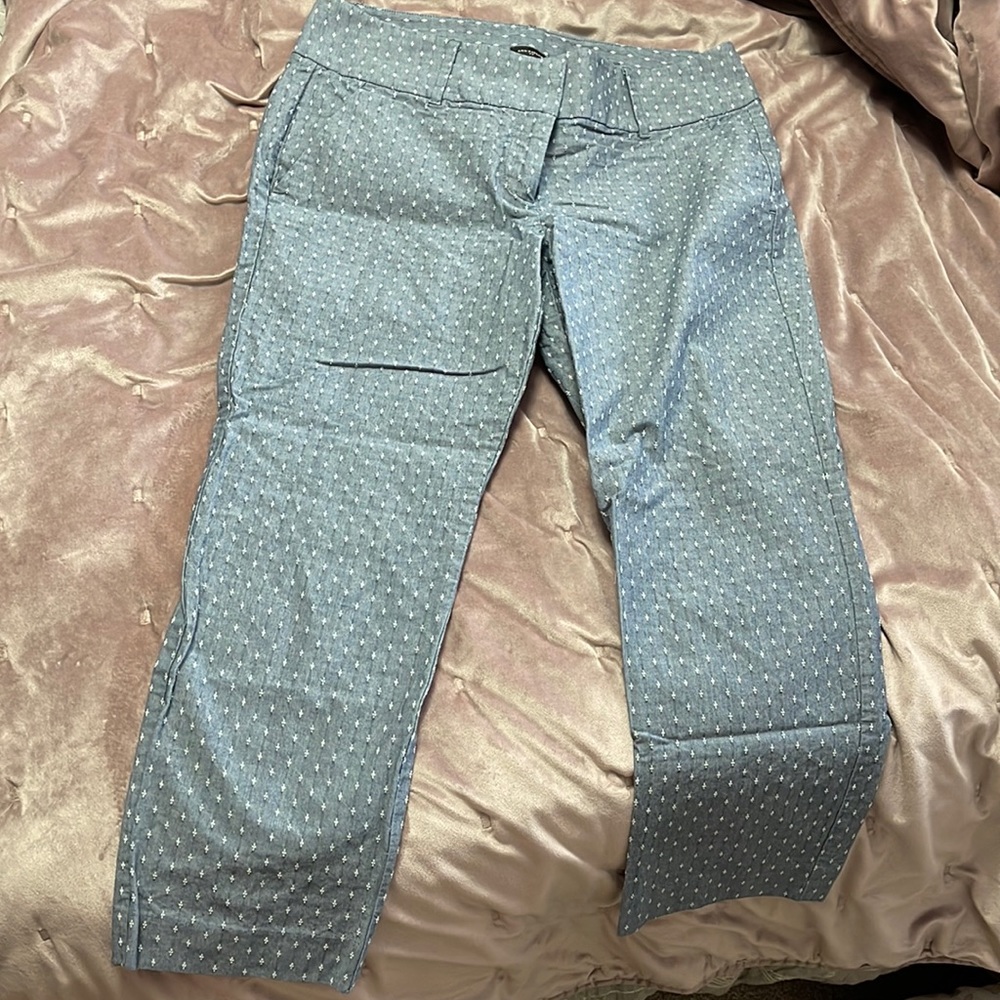 Ann Taylor Blue Dotted Capris
